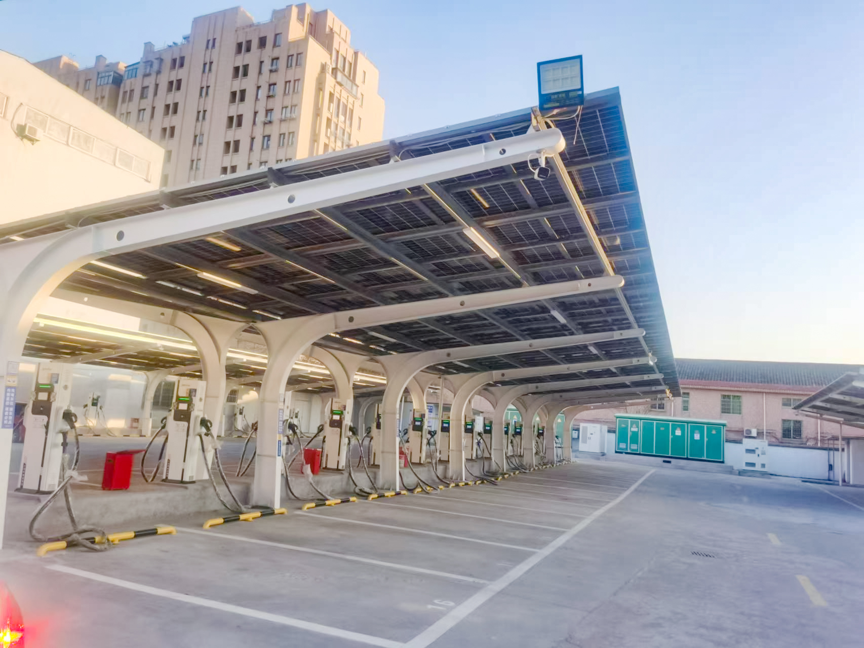 集士港辰瑞充电站